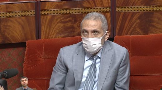 بعد توفر الكمامات في الصيدليات… العلمي:قررنا تصديرها وسنوقف التصدير كلما دعت الضرورة