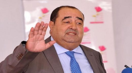 لا تنافسوه… نريد السي إدريس زعيما أبديا