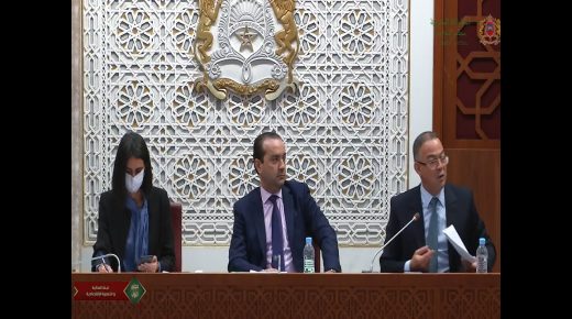 لجنة المالية بمجلس النواب تصادق على الجزء الأول من مشروع قانون المالية لسنة 2022